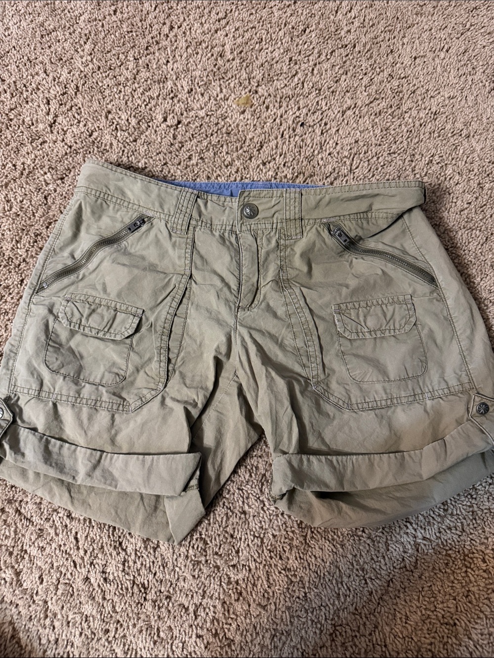 Athleta size 6 cargo shorts